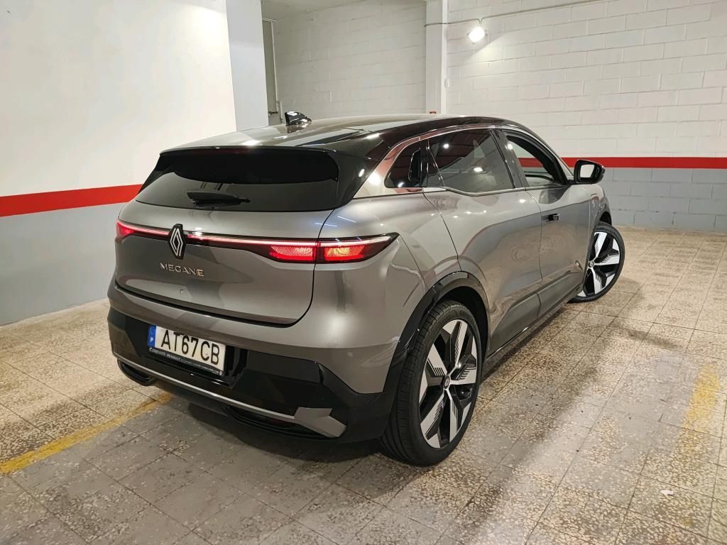 renault-megane-e-tech-2022-eletrico-0cc