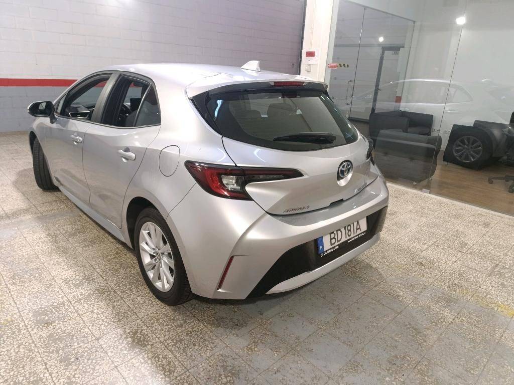 toyota-corolla-2023-hibrido-a-gasolina-1798cc