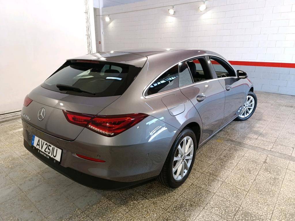 mercedes-benz-cla-2022-hibrido-a-gasolina-1332cc