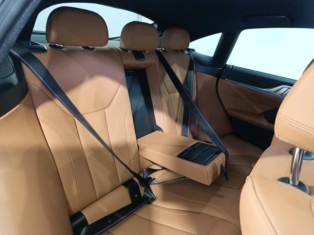 bmw-i4-2025-eletrico-0cc
