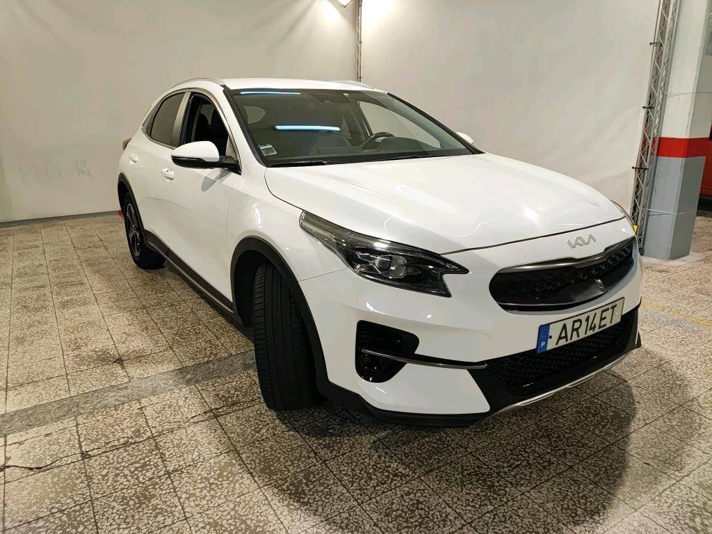 kia-xceed-2022-hibrido-a-gasolina-1580cc