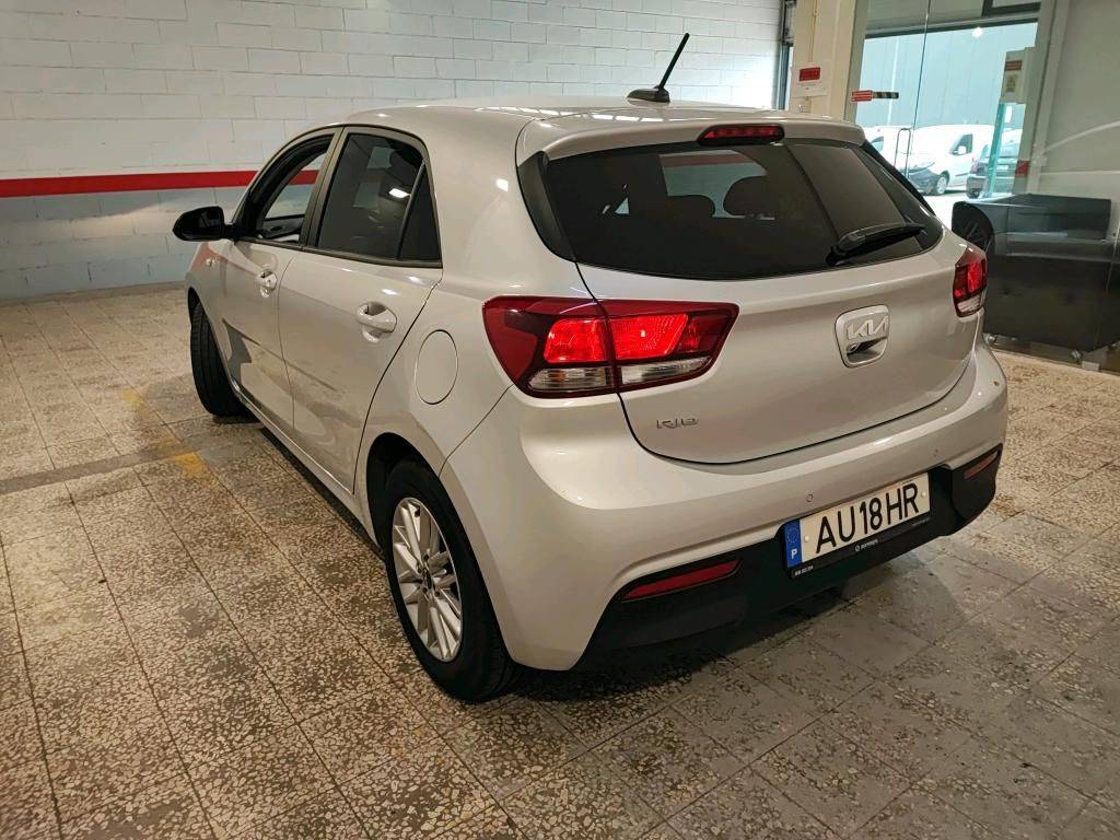 kia-rio-2022-gasolina-1197cc