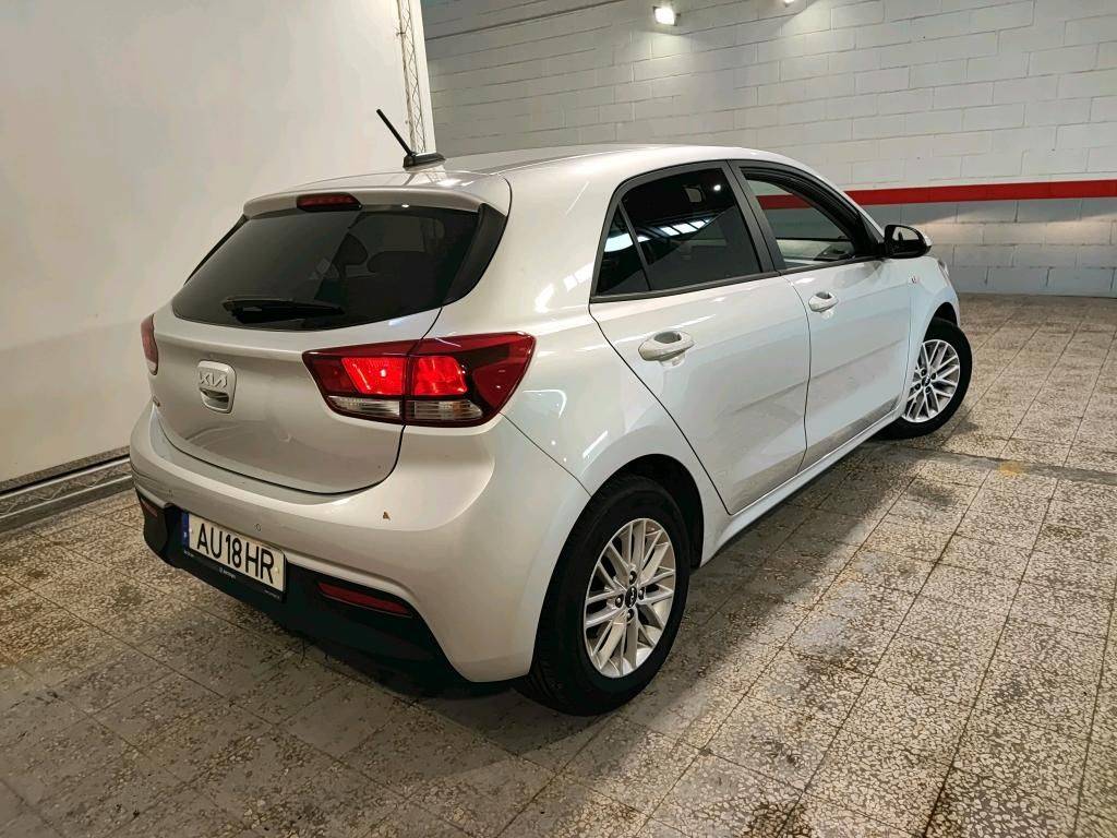 kia-rio-2022-gasolina-1197cc