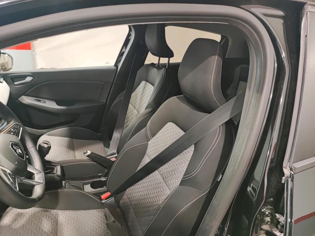 renault-clio-2023-diesel-1461cc