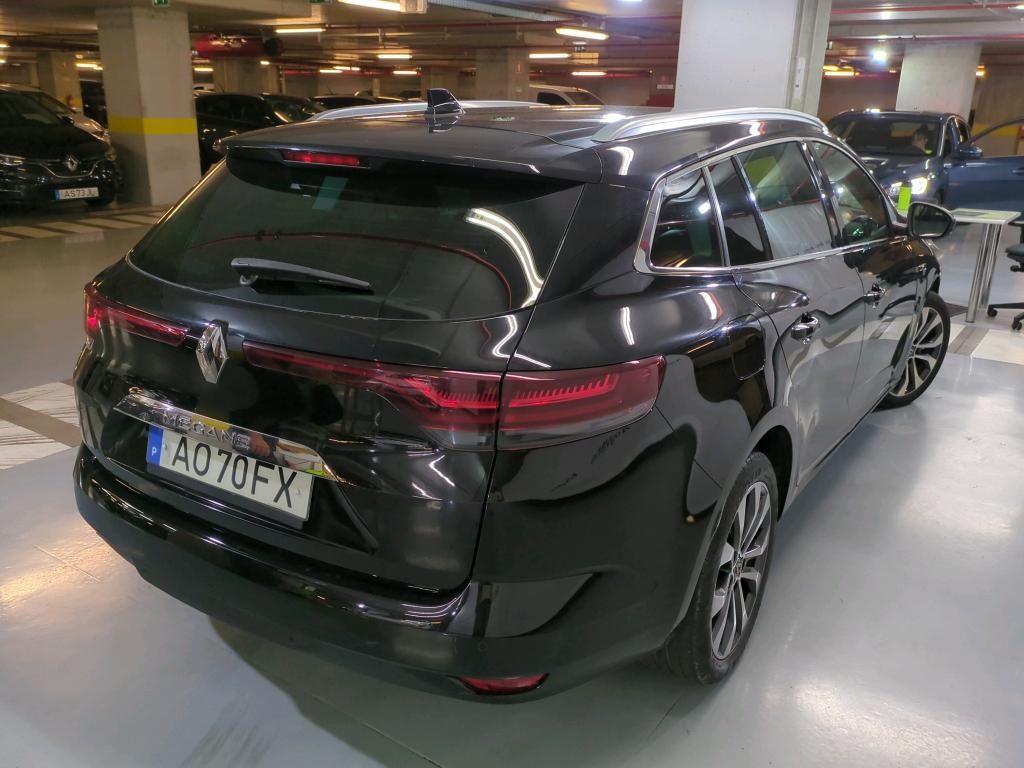 renault-megane-sport-tourer-2022-diesel-1461cc