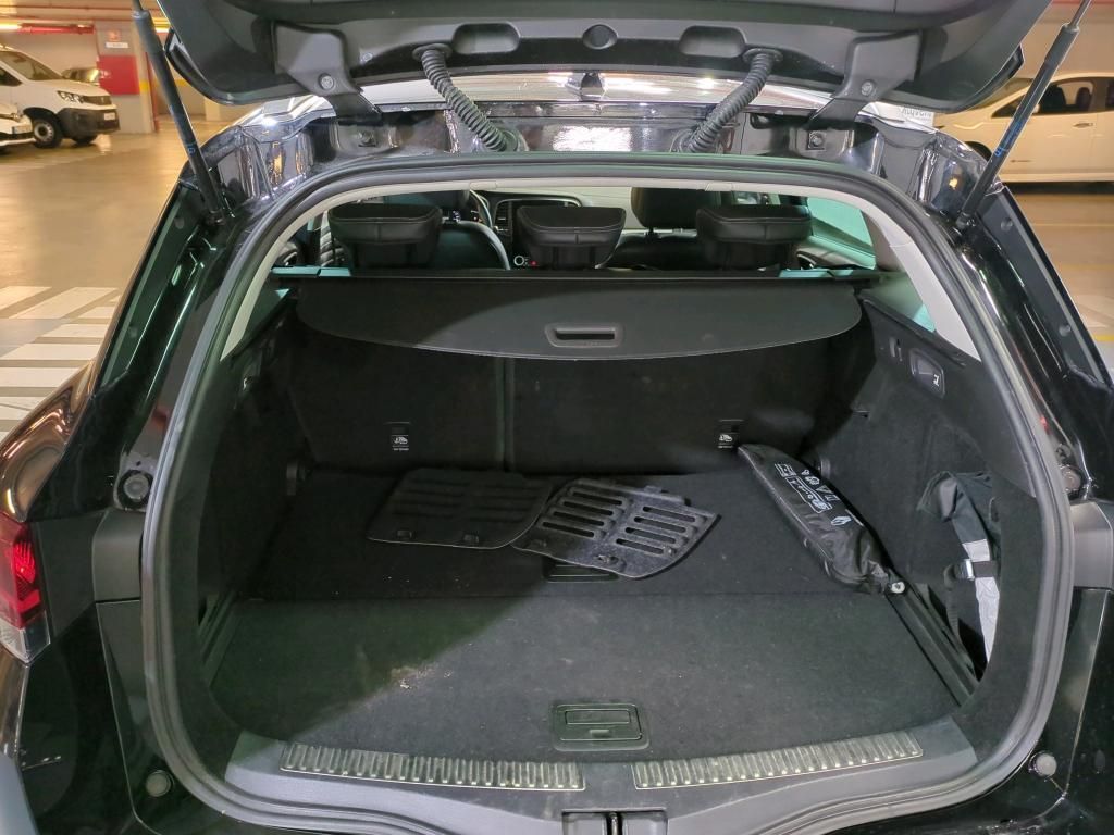 renault-megane-sport-tourer-2022-diesel-1461cc