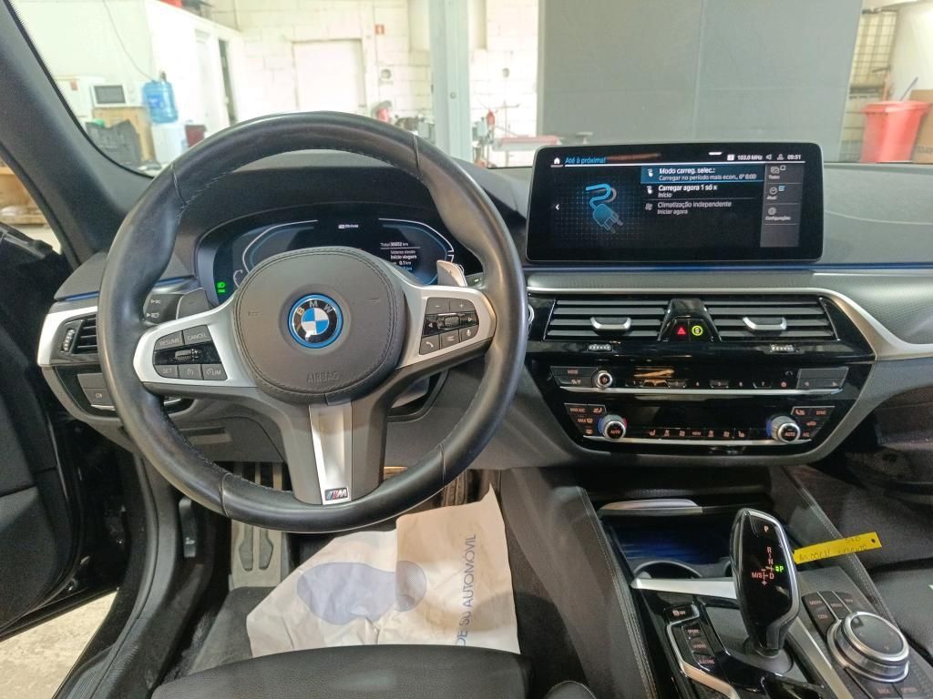 bmw-serie-5-2022-hibrido-a-gasolina-1998cc