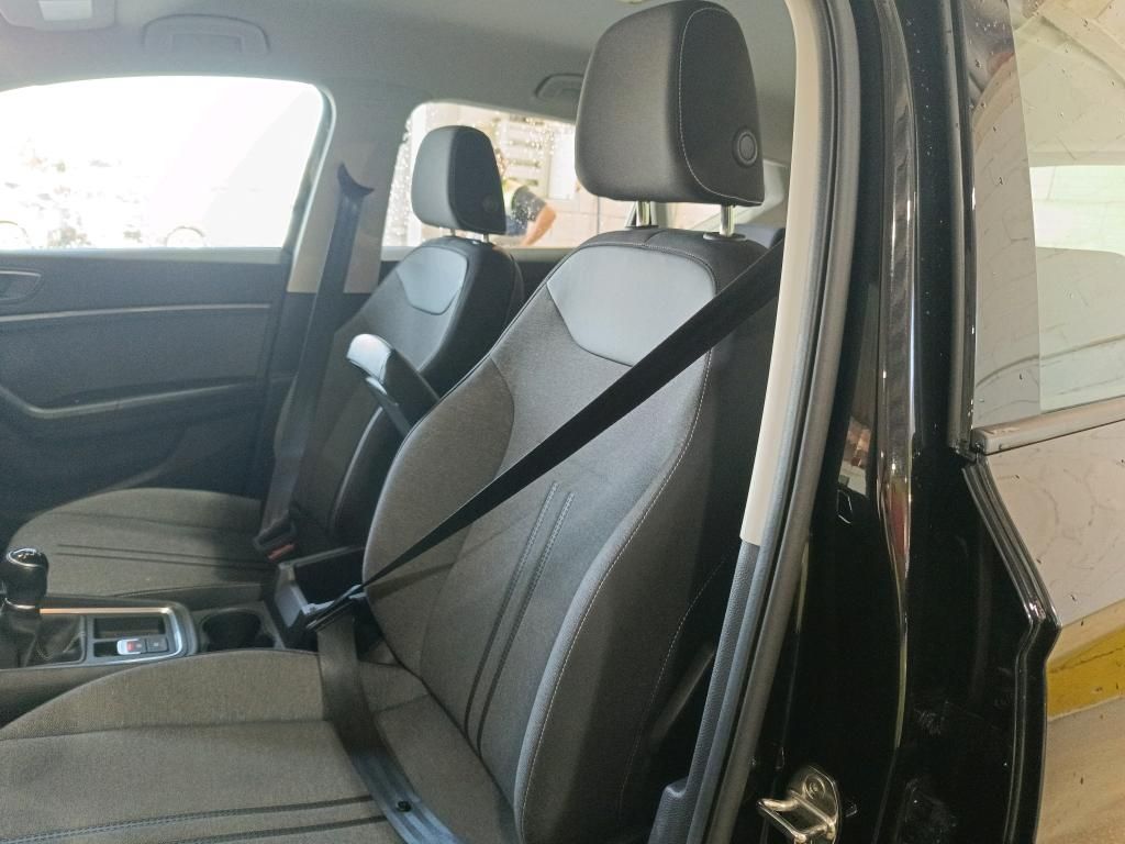 seat-ateca-2023-gasolina-999cc