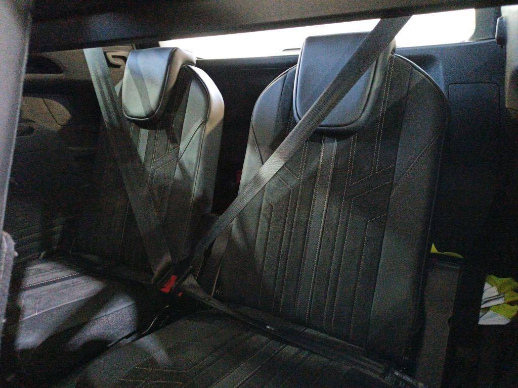 peugeot-5008-2022-diesel-1499cc