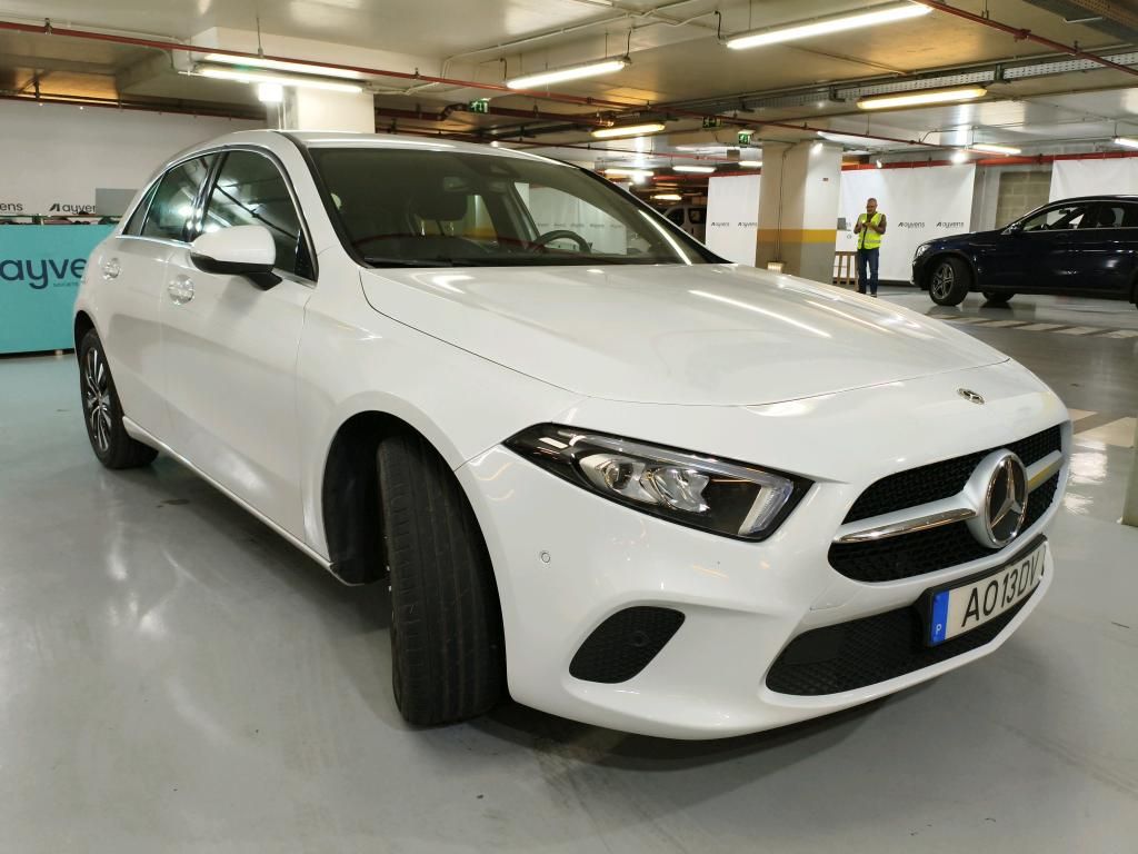 mercedes-benz-classe-a-2022-hibrido-a-gasolina-1332cc