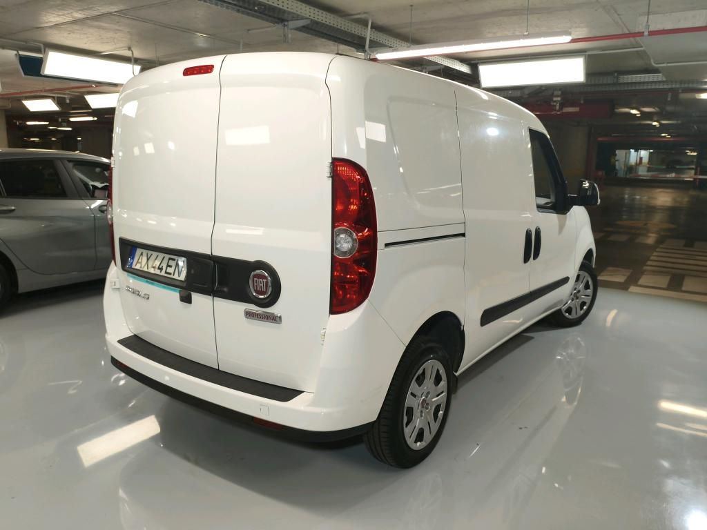 fiat-doblo-2023-diesel-1598cc
