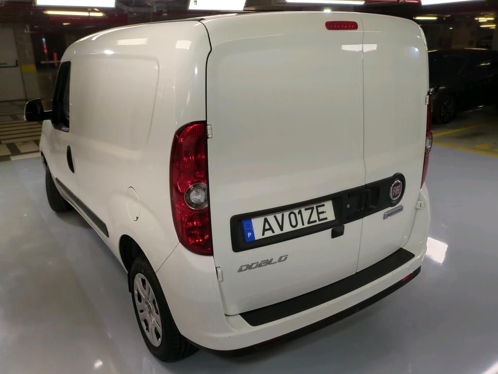 fiat-doblo-2023-diesel-1598cc
