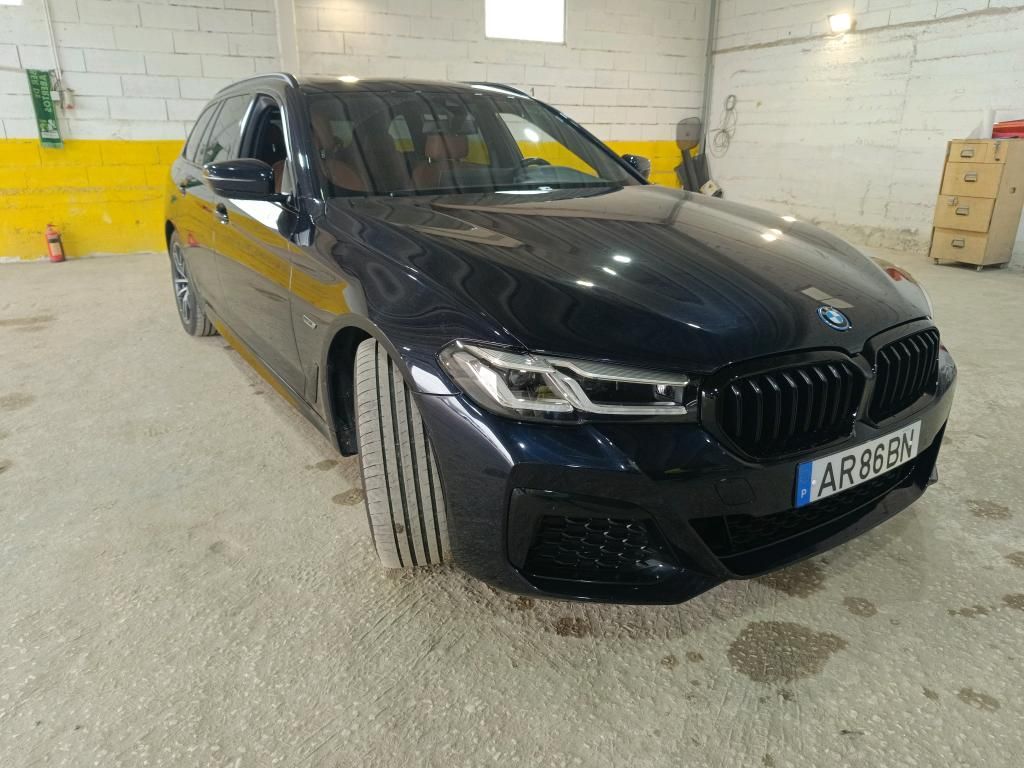 bmw-serie-5-2022-hibrido-a-gasolina-1998cc