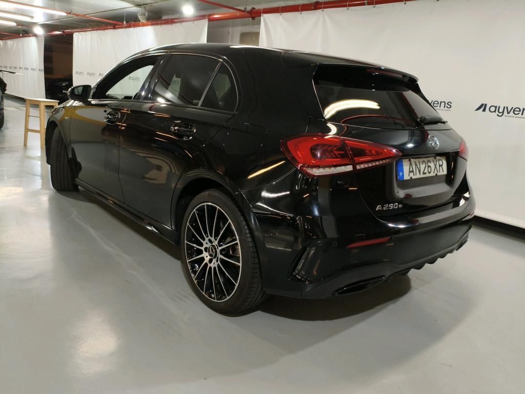 mercedes-benz-classe-a-2022-hibrido-a-gasolina-1332cc