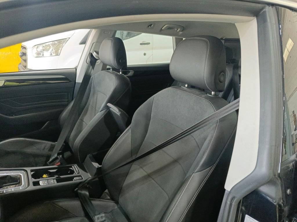 volkswagen-arteon-2022-hibrido-a-gasolina-1395cc