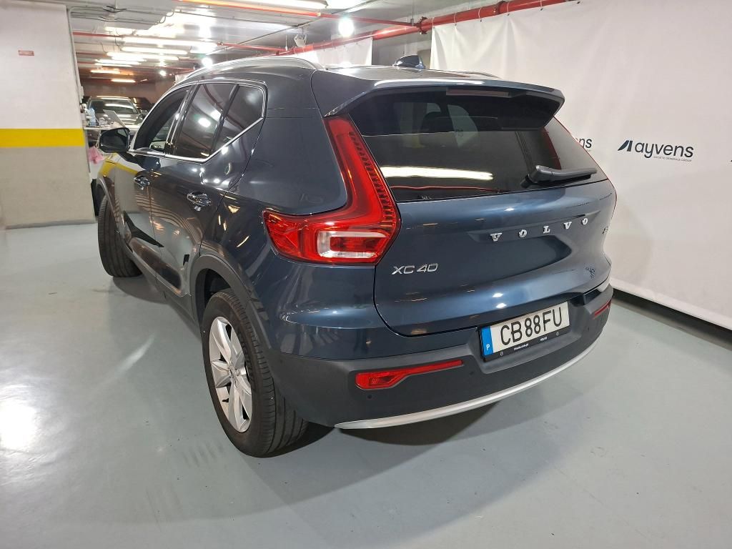 volvo-xc40-2025-gasolina-1969cc