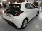 toyota-yaris-2023-hibrido-a-gasolina-1490cc