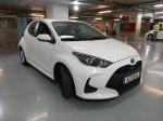 toyota-yaris-2023-hibrido-a-gasolina-1490cc