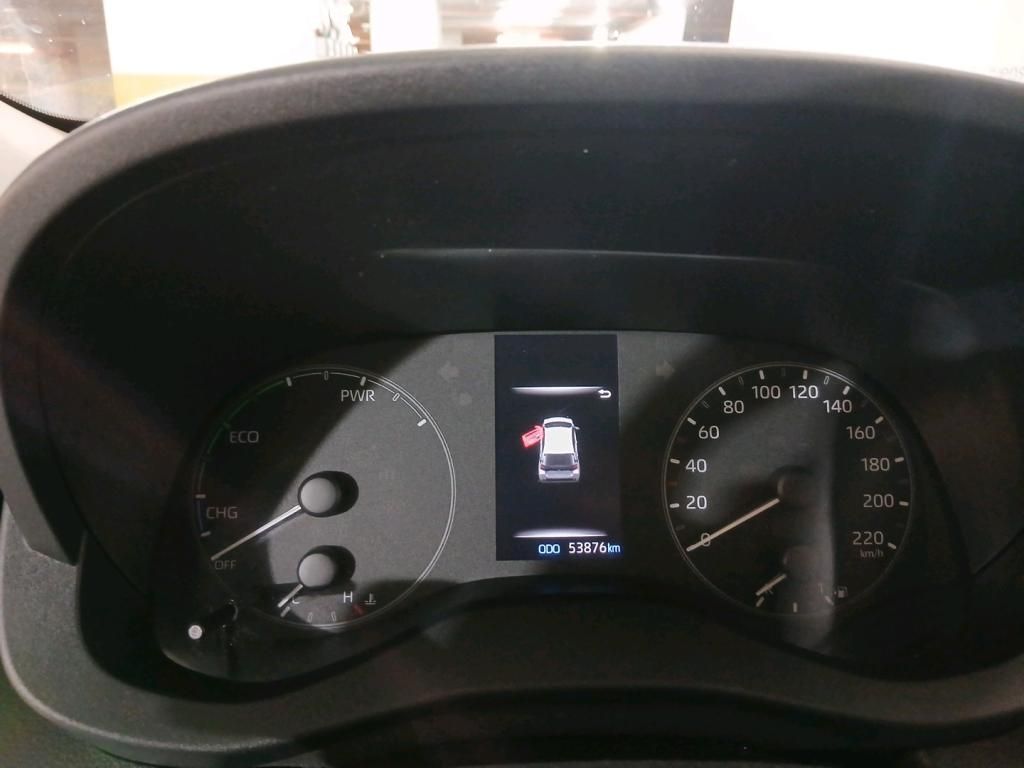 toyota-yaris-2023-hibrido-a-gasolina-1490cc