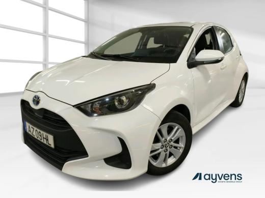 toyota-yaris-2023-hibrido-a-gasolina-1490cc