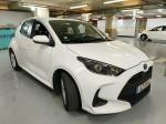 toyota-yaris-2023-hibrido-a-gasolina-1490cc
