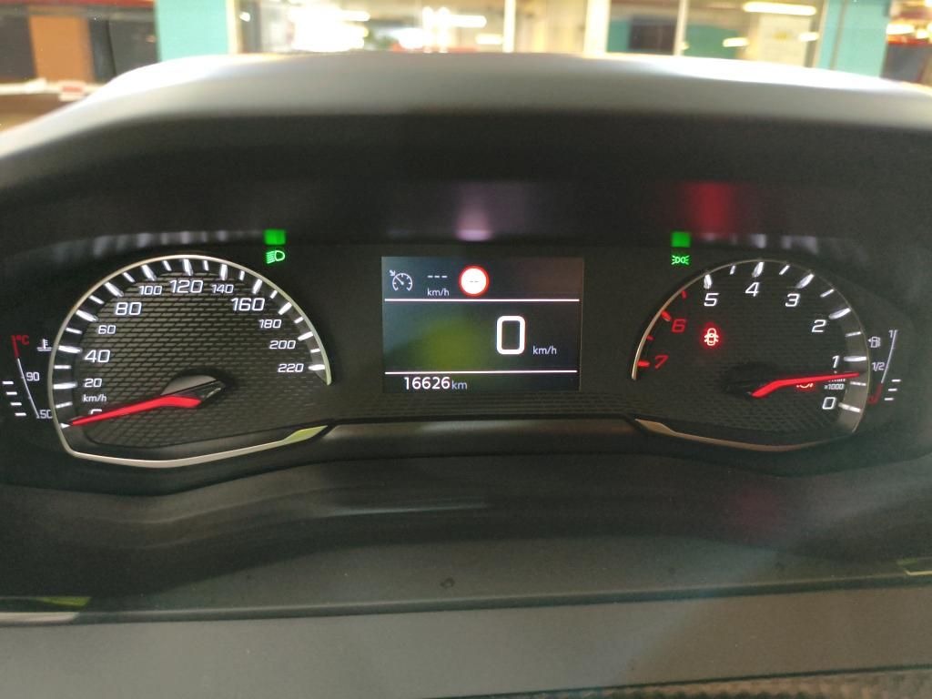 peugeot-2008-2022-gasolina-1199cc