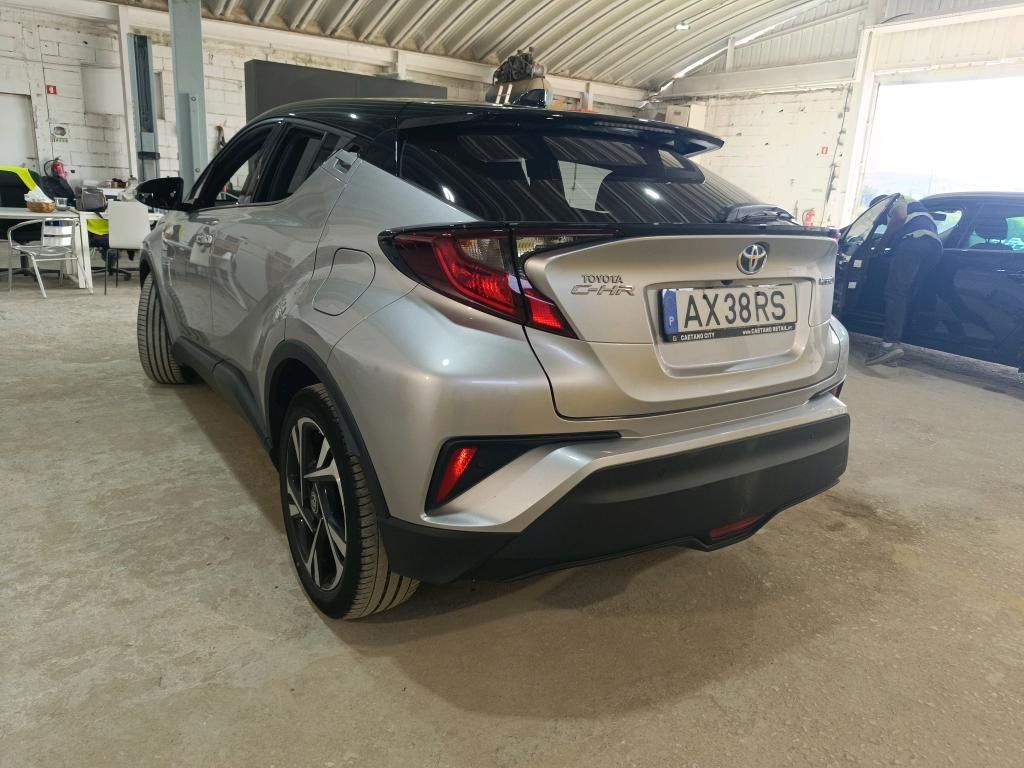 toyota-c-hr-2023-hibrido-a-gasolina-1798cc