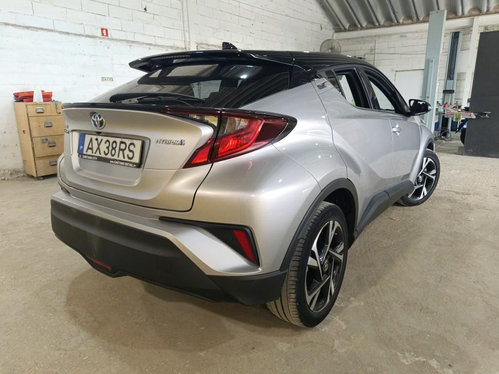toyota-c-hr-2023-hibrido-a-gasolina-1798cc