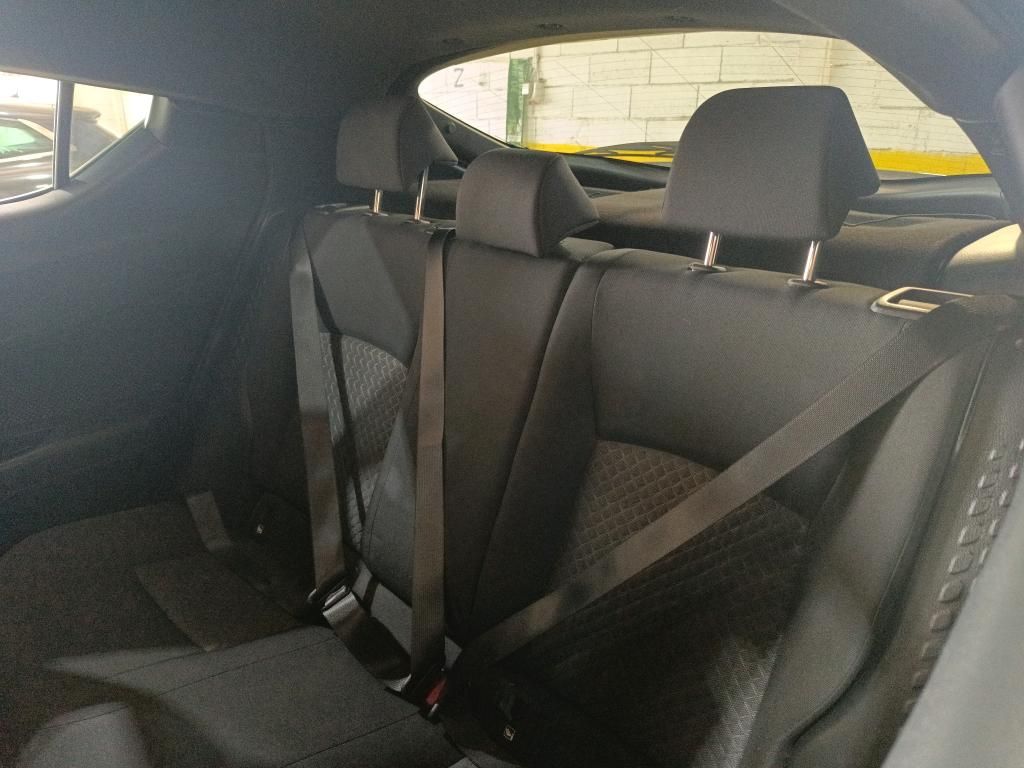 toyota-c-hr-2023-hibrido-a-gasolina-1798cc