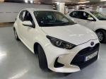 toyota-yaris-2023-hibrido-a-gasolina-1490cc