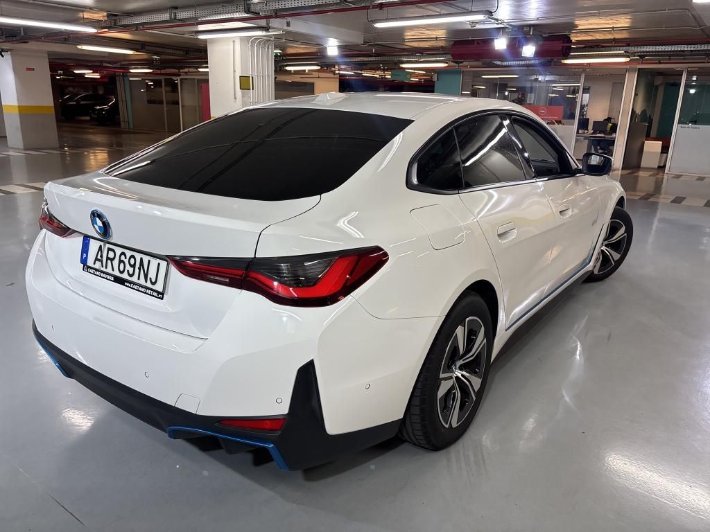 bmw-i4-2022-eletrico-0cc