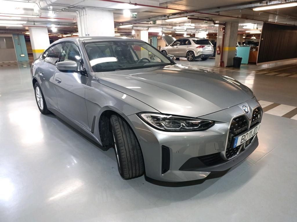 bmw-i4-2023-eletrico-0cc