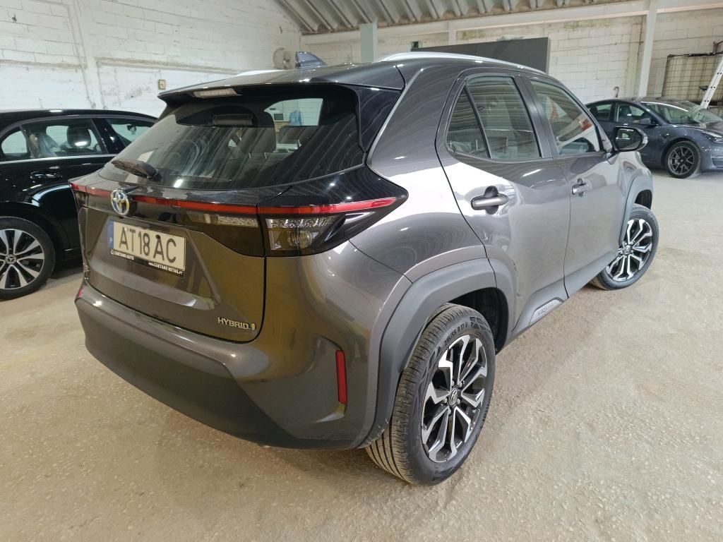 toyota-yaris-2022-hibrido-a-gasolina-1490cc