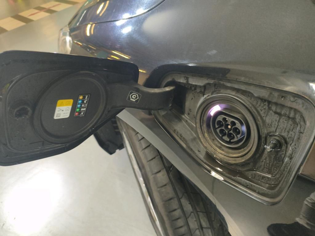 bmw-serie-2-2023-hibrido-a-gasolina-1499cc