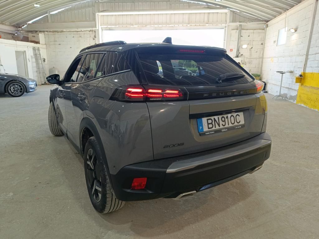 peugeot-2008-2024-gasolina-1199cc