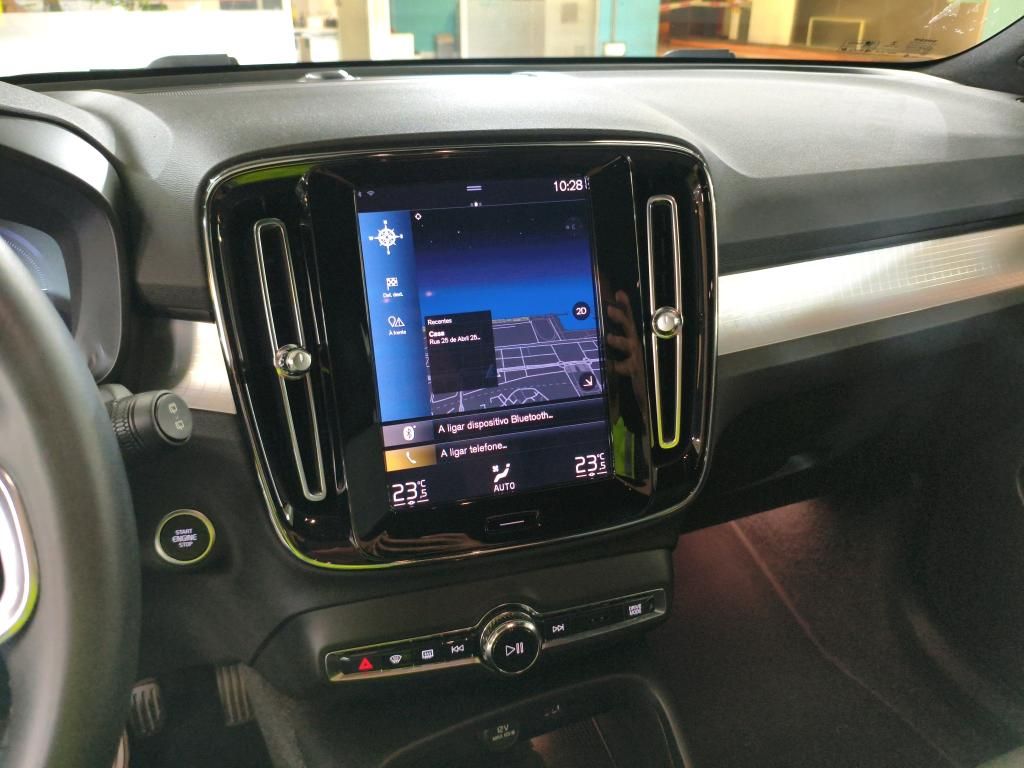 volvo-xc40-2022-hibrido-a-gasolina-1477cc