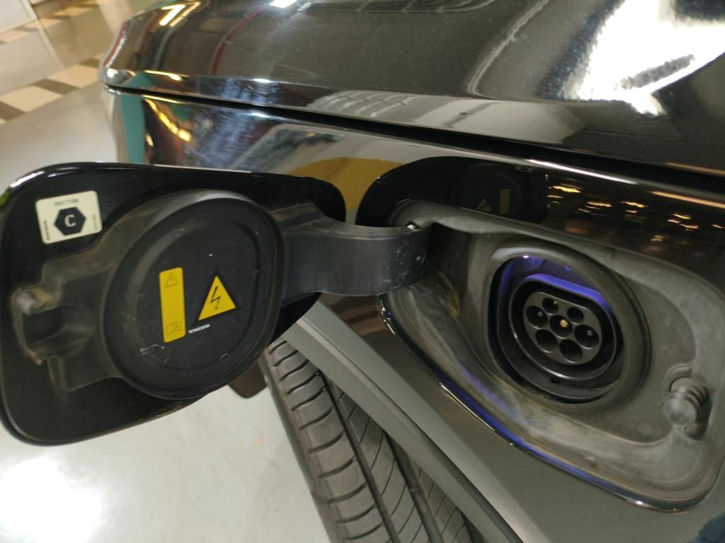 volvo-xc40-2022-hibrido-a-gasolina-1477cc