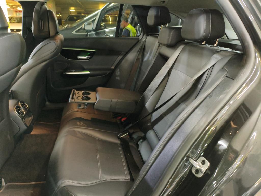 mercedes-benz-classe-c-2023-hibrido-a-gasolina-1999cc