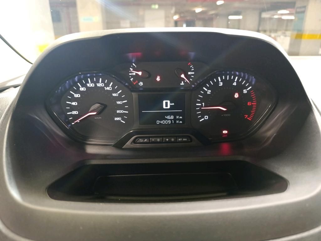 peugeot-partner-2022-diesel-1499cc