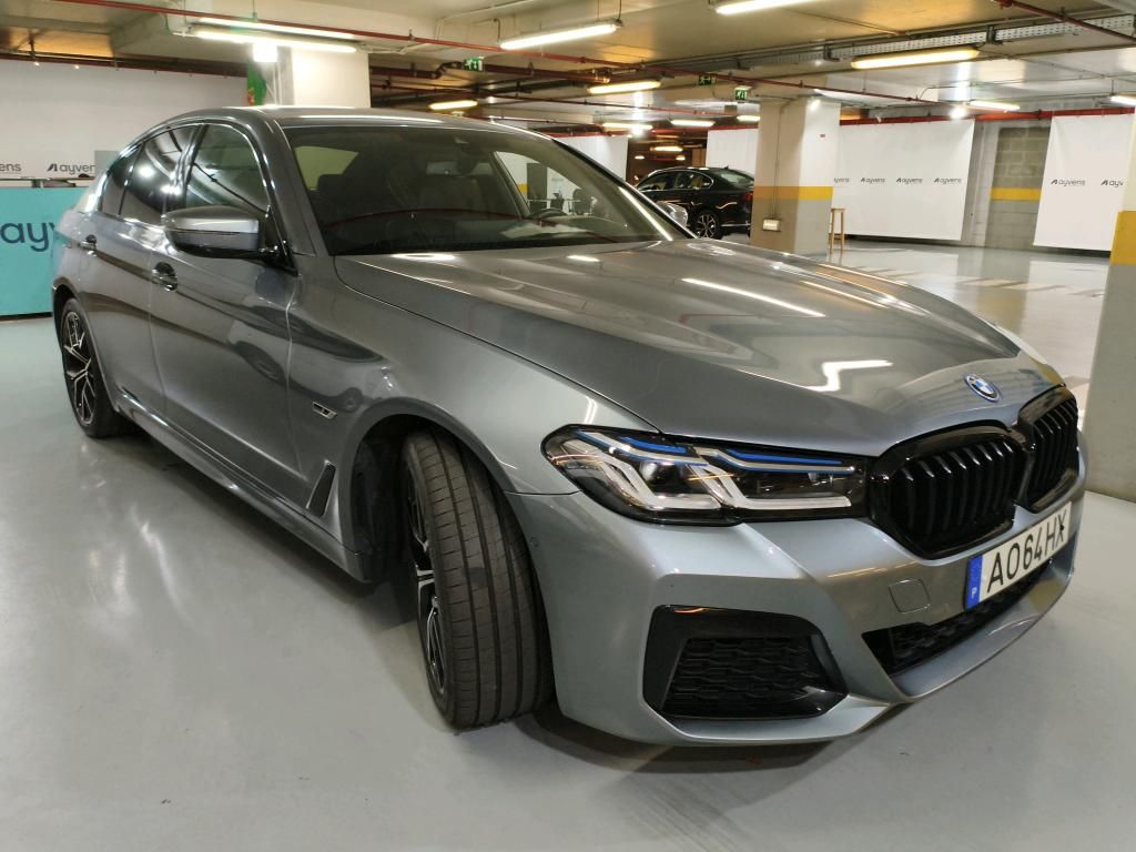 bmw-serie-5-2022-hibrido-a-gasolina-2998cc
