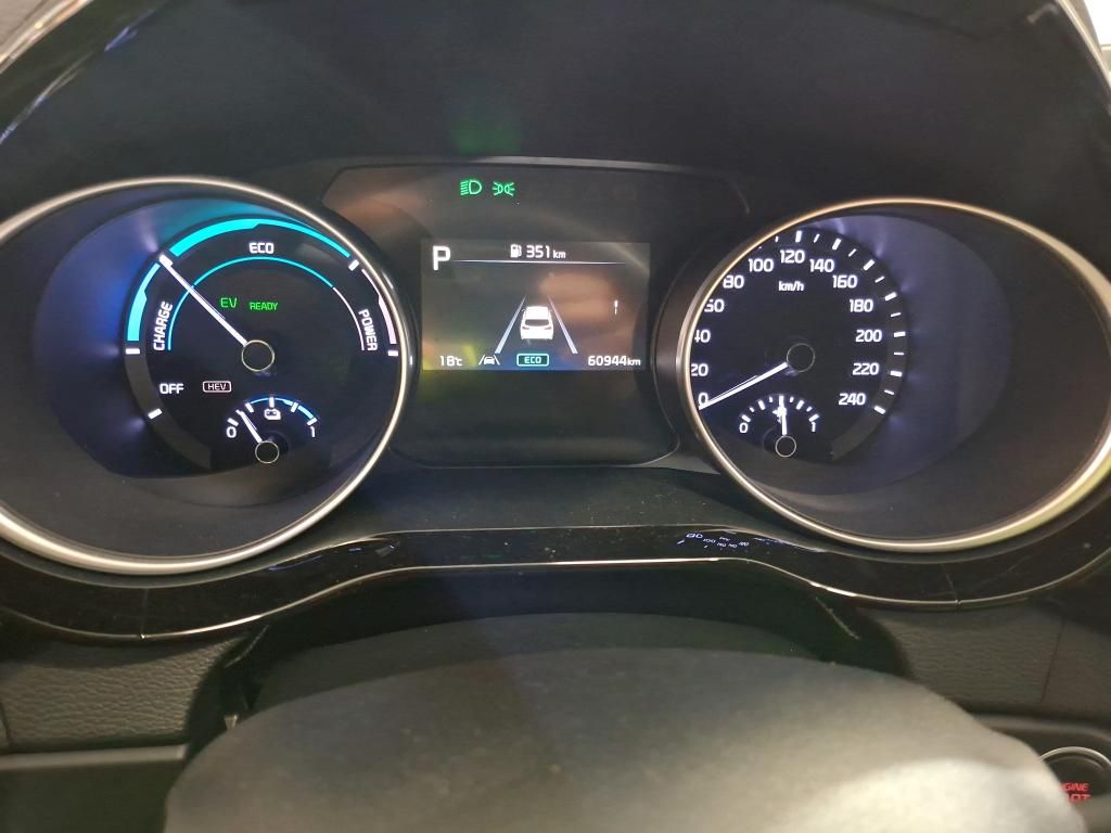 kia-ceed-2023-hibrido-a-gasolina-1580cc