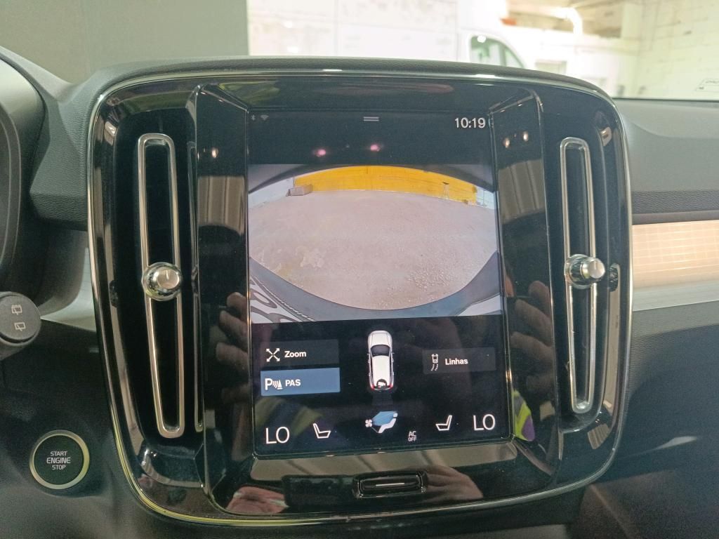 volvo-xc40-2022-hibrido-a-gasolina-1477cc