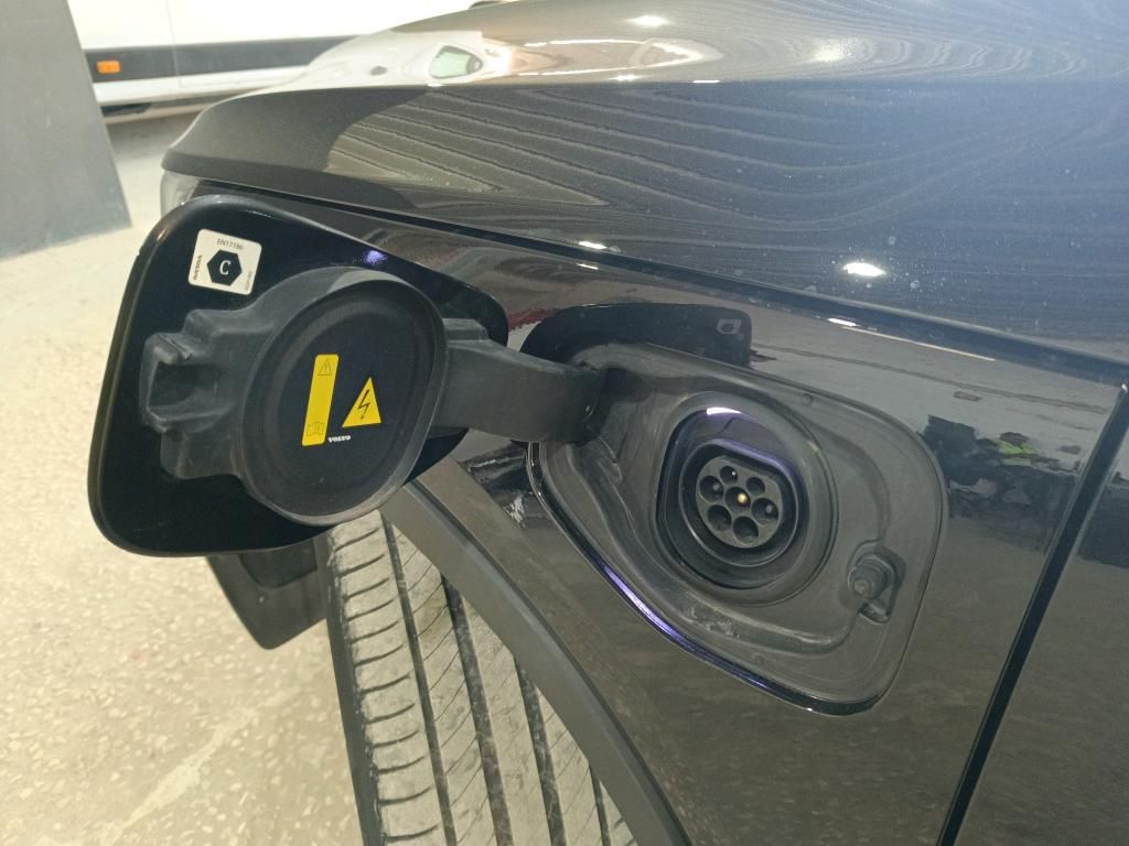 volvo-xc40-2022-hibrido-a-gasolina-1477cc