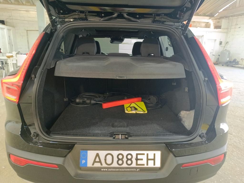 volvo-xc40-2022-hibrido-a-gasolina-1477cc