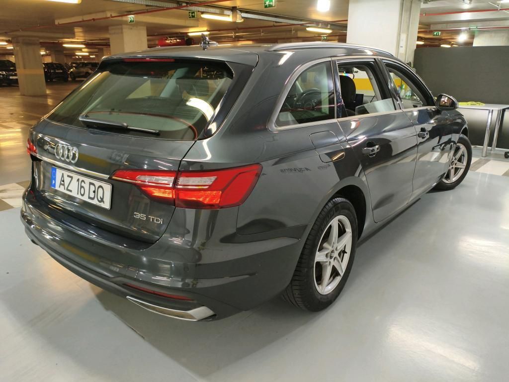 audi-a4-avant-2023-diesel-1968cc