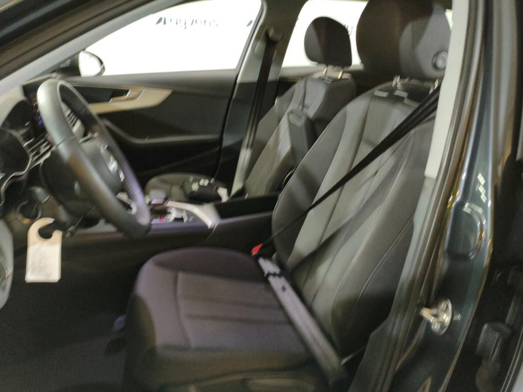audi-a4-avant-2023-diesel-1968cc