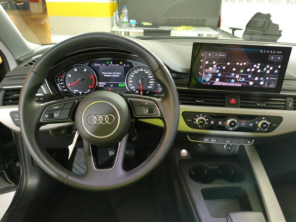 audi-a4-avant-2023-diesel-1968cc
