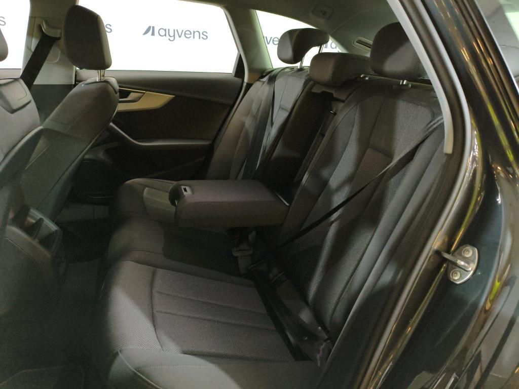 audi-a4-avant-2023-diesel-1968cc
