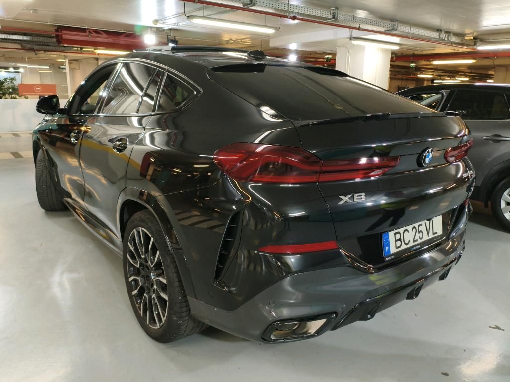 bmw-x6-2023-diesel-2993cc
