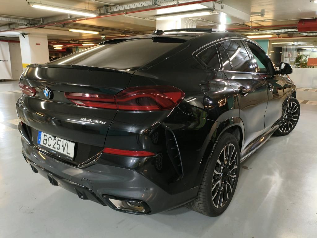 bmw-x6-2023-diesel-2993cc